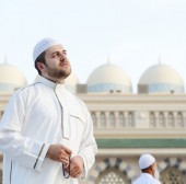 yeritaesa ertyatya nemol as eades. Brnatur